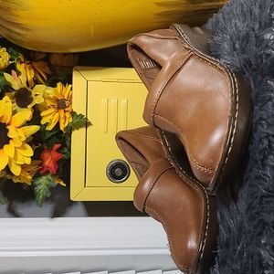 Magellan Leather Slip On Clogs